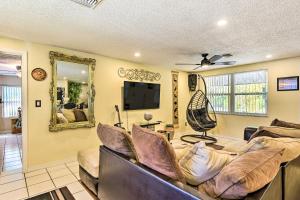 Unique Nokomis Home about 2 Mi to Beach Access!