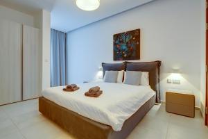 Deluxe Apartment with Valletta and Harbour Views