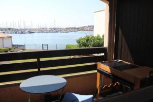 Appartements Studio 31 Le Cap d'Agde vue mer, proche plage, l'ile des pecheurs : photos des chambres