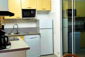 Maisons de vacances Maison confortable a Hourtin 45 m² avec piscine partagee sur place ! : photos des chambres