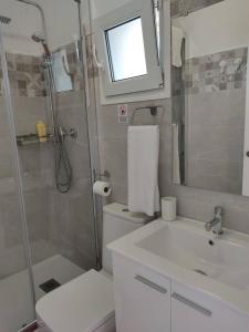 ALOJAMIENTO La CAPILLITA HABITACION CON BAÑO