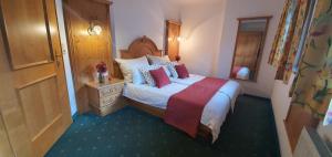 Two-Bedroom Apartment room in Schlosserhaus Appartements