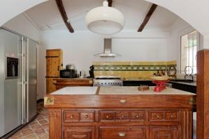 Villas Charming farmhouse in a quiet area with a parking in the courtyard : photos des chambres