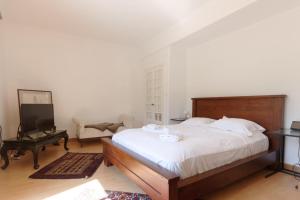 Villas Charming farmhouse in a quiet area with a parking in the courtyard : photos des chambres