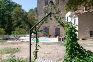 Villas Charming farmhouse in a quiet area with a parking in the courtyard : photos des chambres