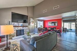 Stylish Home with Pool - 5 Mi to Las Vegas Strip!