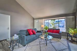 Stylish Home with Pool - 5 Mi to Las Vegas Strip!