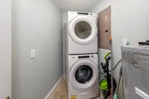 Discreet Retreat - سي آيلاند