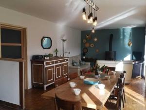 Maisons de vacances Stylish Holiday Home in Morlaix with Private Garden : photos des chambres