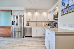 Luxury Oceanfront Mana Kai Resort Condo