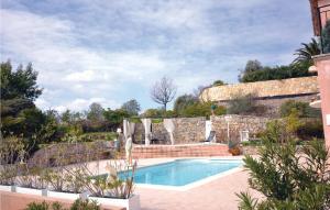 Maisons de vacances Beautiful Home In Les Adrets With 5 Bedrooms, Wifi And Private Swimming Pool : photos des chambres