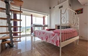 Maisons de vacances Gorgeous Home In Les Adrets With Wifi : photos des chambres