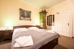 Double Room with Private Bathroom room in AVe Restaurant