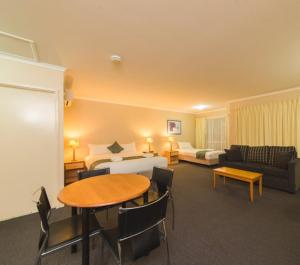 Harbour Sails Motor Inn