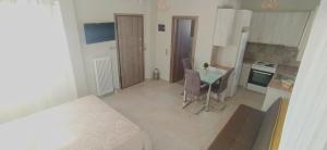 Experience a nice view appartment-heart of Athens