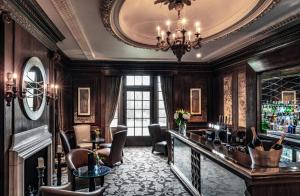 Wood Hall Hotel & Spa