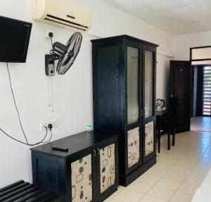 Mary Land Beach Hotel