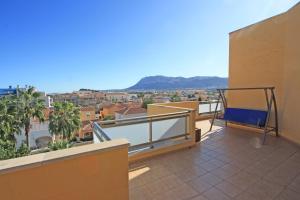 Carrer Salpa DIII Atico, 3 dormitorios, by Bookindenia