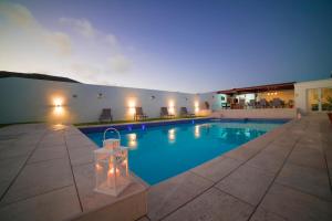 Stunning sea view villa with 6 bedrooms & heated pool - Villa Renaissance