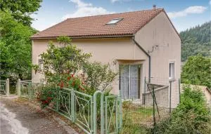 2 Bedroom Nice Home In Villefort - Villefort