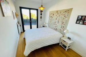 Appartements Apartment With Parking 2 Bedrooms & Furnished Terrace : photos des chambres