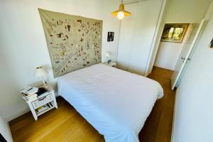 Appartements Apartment With Parking 2 Bedrooms & Furnished Terrace : photos des chambres