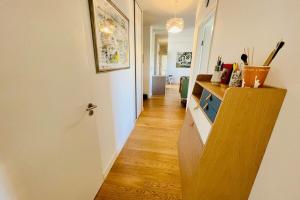 Appartements Apartment With Parking 2 Bedrooms & Furnished Terrace : photos des chambres