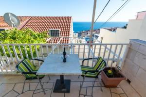 Standard One-Bedroom Apartment with Balcony room in Guesthouse Home Sweet Home
