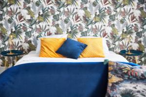 B&B / Chambres d'hotes Demeure de Manneville - SPA - 1Km des plages de Cabourg : photos des chambres