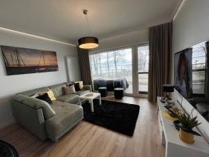 Apartament Bajeczny z widokiem na jezioro w Nautica Resort