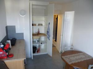 Appartements APPARTEMENT F2 DE 30M2- REPOS MOINS CHER : photos des chambres