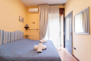 P.C. Boutique Medina H. Napoli Centro, by Clapa Group