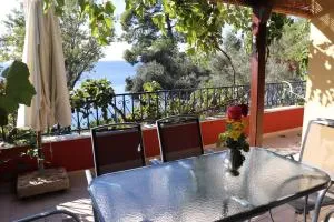 Mathesi Apartment Sea View - Kalogria