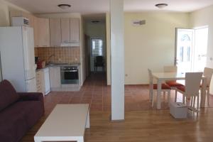 Petrovac Holiday apartments 1