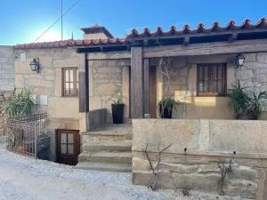 Casa da Aldeia - Algodres