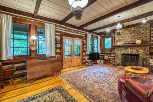 Mountain Peace - 3hvězdičkové hotely ve městě Lake Junaluska