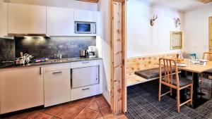 Apart Gabriele - Pure Alpin Style