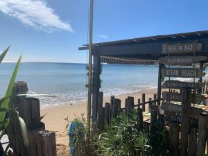 Villas VILLA PERLA SAINT-TROPEZ CAVALAIRE sur MER, 3-5 chambres, vue mer, piscine chauffee avril a octobre : photos des chambres