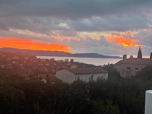 Villas VILLA PERLA SAINT-TROPEZ CAVALAIRE sur MER, 3-5 chambres, vue mer, piscine chauffee avril a octobre : photos des chambres