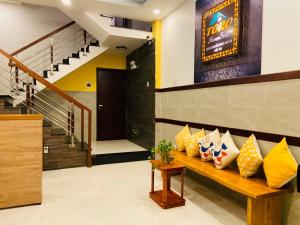 Toro Homestay