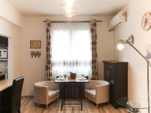 GOOD VIBES in Cismigiu Studio steps from Subway Self Check IN