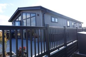 Padstow Lodge - Padstow Holiday Village