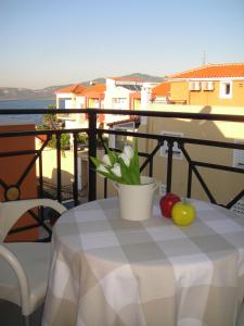 Gera Bay Studios And Apartments Lesvos Greece