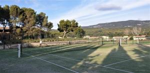 Appartements Nouvelle location dans somptueux golf avec piscine, terrains de tennis - situation ++ pour decouvrir la Provence : photos des chambres