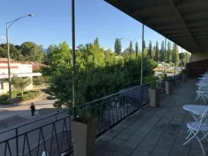 Myrtleford Hotel - Whitfield