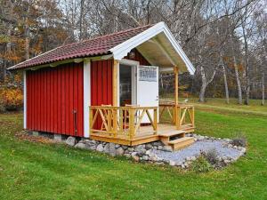 6 person holiday home in ASKERĂ–N-By Traum