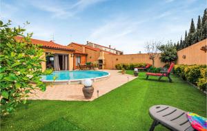 Maisons de vacances Awesome Home In Salses Le Chteau With 3 Bedrooms, Wifi And Outdoor Swimming Pool : photos des chambres