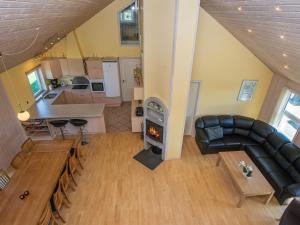12 person holiday home in Tarm-By Traum