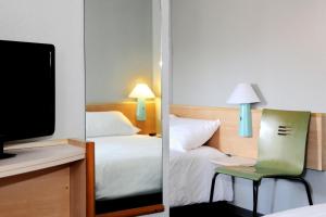 Hotels ibis Orange Centre : photos des chambres