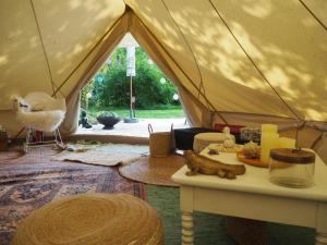 B&B / Chambres d'hotes Boheme Glamping Experience : Tente